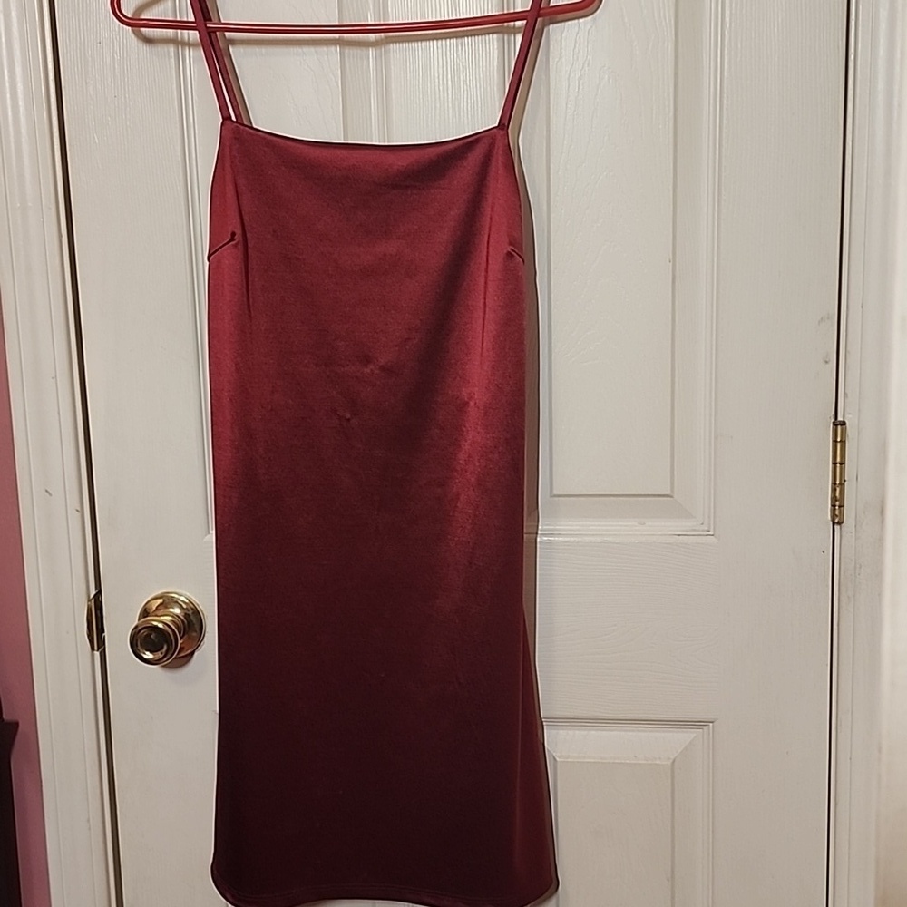 ORIGINALITY SHINY DEEP RED DRESS SZ M